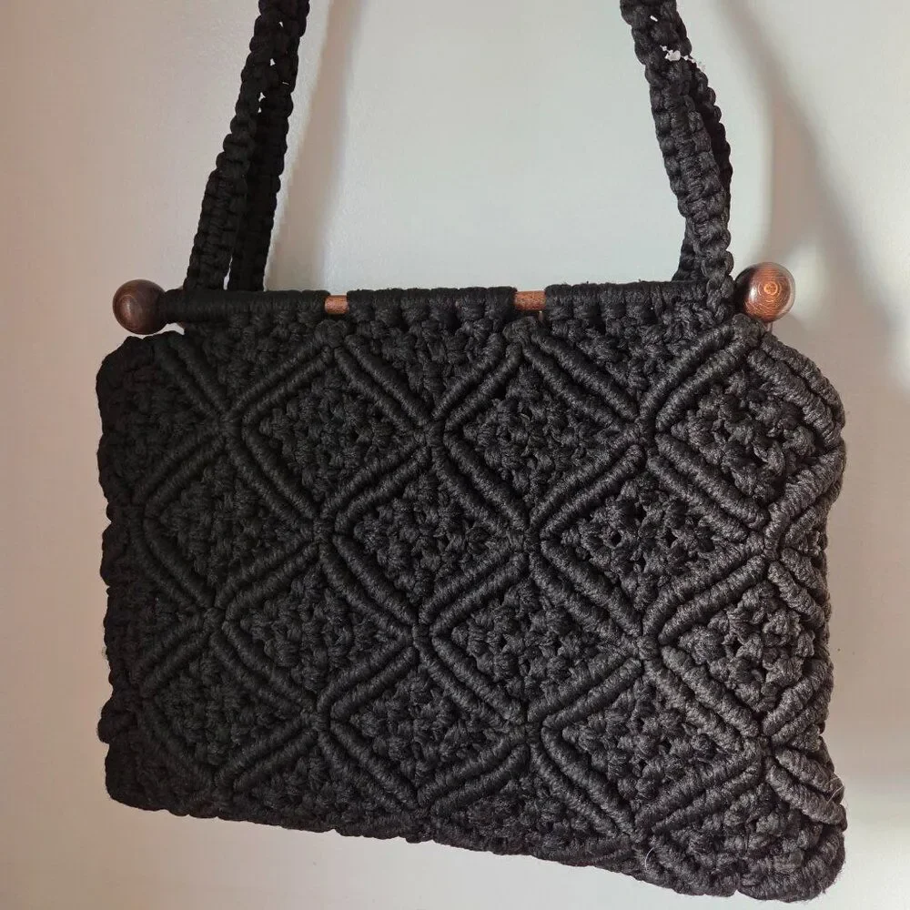 BEAUTIFUL VINTAGE BLACK THICK BRAIDED /WOOVEN BAG LARGE